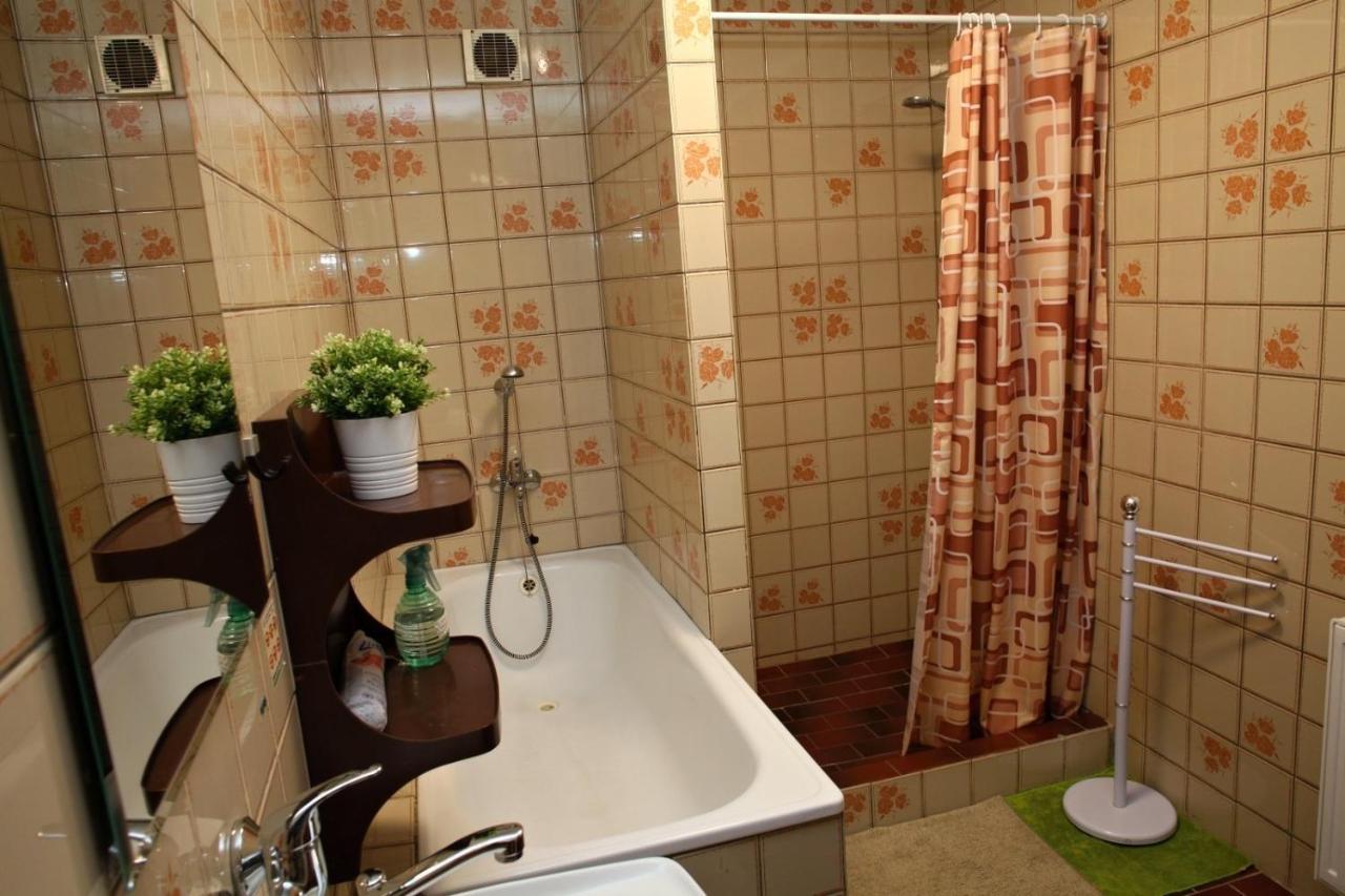 Dum V Ceskem Raji Holiday home Dolni Bousov